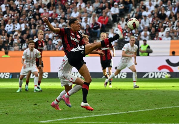 19.09.2026, xjhx, Fussball 1.Bundesliga, Eintracht Frankfurt - SC Freiburg v.l. Younes Ebnoutalib (Eintracht Frankfurt) (DFL DFB REGULATIONS PROHIBIT ANY USE OF PHOTOGRAPHS as IMAGE SEQUENCES and or QUASI-VIDEO) Frankfurt am Main