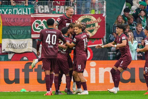 Calvin Brackelmann (FC Augsburg, 2) trifft zum 0:2 für FC Augsburg, Torjubel, Freude, Emotionen, Deutschland: Fussball, Bundesliga, Saison 2026 27, 4. Spieltag, 19.09.2026, Werder Bremen vs FC Augsburg, Weserstadion (Bremen) Copyright: xLeonxFrickx