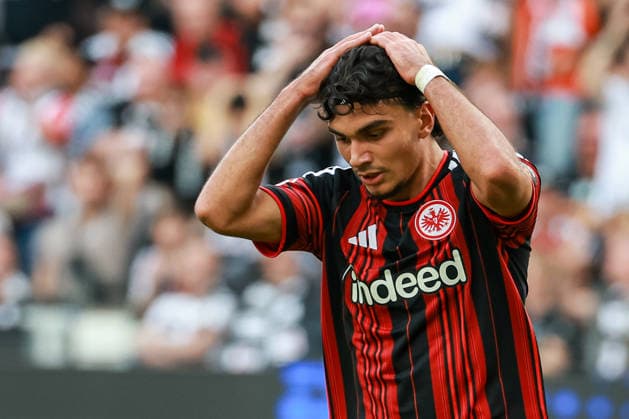 Fußball 1. Bundesliga - Eintracht Frankfurt - SC Freiburg am 19.09.2026 im Deutsche Bank Park in Frankfurt Can Uzun (Frankfurt 42) unzufrieden, enttäuscht, enttaeuscht, niedergeschlagen.