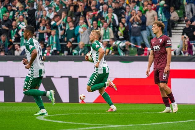 Tor zum 1:2 durch Marco Grüll (Werder Bremen, 17), Emotionen, Deutschland: Fussball, Bundesliga, Saison 2026 27, 4. Spieltag, 19.09.2026, Werder Bremen vs FC Augsburg, Weserstadion (Bremen) Copyright: xLeonxFrickx