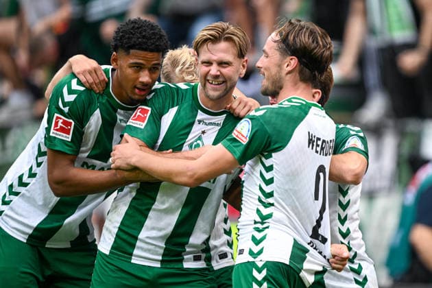 1. Bundesliga: SV Werder Bremen - FC Augsburg am 19.09.2026 im Weserstadion in Bremen Jubel, Torjubel, Torschuetze, Torschütze Niclas Füllkrug Fuellkrug (Bremen) jubelt nach seinem Tor zum 2:2.