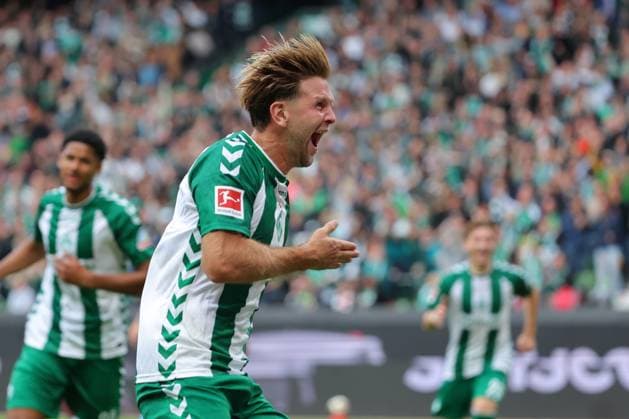 19.09.26, GER, Fussball, 1.FBL Männer, 4. Spieltag, Saison2026 2027, SV Werder Bremen vs. FC Augsburg Torjubel Jubel. Torschütze Torschuetze Niclas Füllkrug Niclas Fuellkrug (SV Werder Bremen 10) jubelt ueber das Tor zum 2:2 Bremen Weserstadion Bremen Germany Copyright: xnordphotoxGmbHx xTauchnitzx