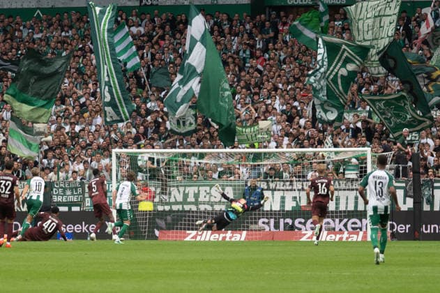 Deutschland: Fussball 1. Bundesliga, 4. Spieltag 2026 2027, Werder Bremen - FC Augsburg am 19.09.2026 in Bremen (Weserstadion): Tor zum 2:2 Niclas Füllkrug (Werder Bremen, 10) Copyright: xSvenxHeidmannx