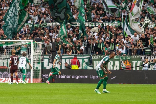 Deutschland: Fussball 1. Bundesliga, 4. Spieltag 2026 2027, Werder Bremen - FC Augsburg am 19.09.2026 in Bremen (Weserstadion): Tor zum 2:2 Niclas Füllkrug (Werder Bremen, 10) Jubel, Freude, Torjubel, Emotionen Copyright: xSvenxHeidmannx