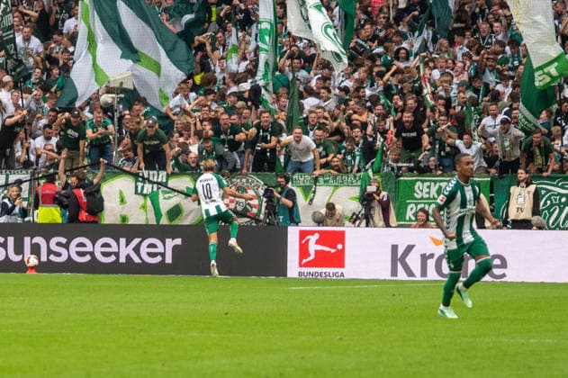Deutschland: Fussball 1. Bundesliga, 4. Spieltag 2026 2027, Werder Bremen - FC Augsburg am 19.09.2026 in Bremen (Weserstadion): Tor zum 2:2 Niclas Füllkrug (Werder Bremen, 10) Jubel, Freude, Torjubel, Emotionen Copyright: xSvenxHeidmannx