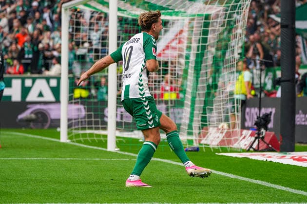 Tor zum 2:2 für Werder Bremen durch Niklas Füllkrug (Werder Bremen, 10), Torjubel, Emotionen, Freude, Deutschland: Fussball, Bundesliga, Saison 2026 27, 4. Spieltag, 19.09.2026, Werder Bremen vs FC Augsburg, Weserstadion (Bremen) Copyright: xLeonxFrickx