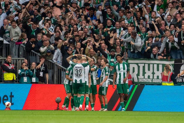Deutschland: Fussball 1. Bundesliga, 4. Spieltag 2026 2027, Werder Bremen - FC Augsburg am 19.09.2026 in Bremen (Weserstadion): Tor zum 3:2 Mitchell Weiser (Werder Bremen, 8) Jubel, Freude, Torjubel, Emotionen Copyright: xSvenxHeidmannx