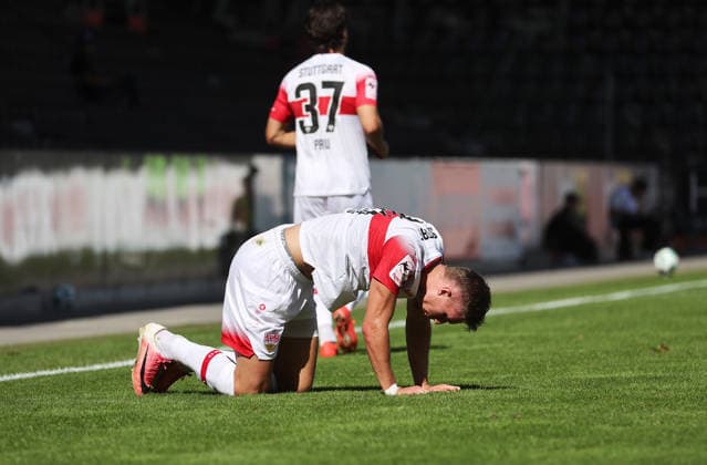 2026.09.19, Deutschland, Aspach Fußball VfB Stuttgart II vs. SSV Jahn Regensburg, Oliver Rölke (VfB II) enttäuscht