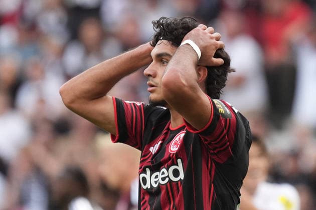 Can Uzun (Eintracht Frankfurt) nach vergebener Chance - 19.09.2026 Bundesliga, Saison 26 27: Eintracht Frankfurt vs. SC Freiburg, Deutsche Bank Park, 4. Spieltag