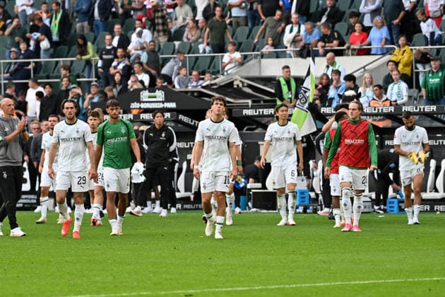 19.09.2026; Moenchengladbach; Fussball, Herren, Saison 2026 2027, Borussia Moenchengladbach vs. 1. FSV Mainz 05 Riesenenttaeuschung Enttaeuschung nach Spielende bei den Gladbachern DFL regulations prohibit any use of photographs as image sequences and or quasi-video. ista-Borussia-Park Nordrhein-Westfalen Deutschland