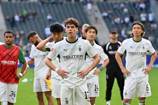 19.09.2026; Moenchengladbach; Fussball, Herren, Saison 2026 2027, Borussia Moenchengladbach vs. 1. FSV Mainz 05 Riesenenttaeuschung Enttaeuschung nach Spielende bei den Gladbachern; hier Philipp Sander (Gladbach, Mitte) DFL regulations prohibit any use of photographs as image sequences and or quasi-video. ista-Borussia-Park Nordrhein-Westfalen Deutschland