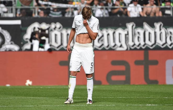 19.09.2026, xhbx, Fussball 1.Bundesliga, Borussia Moenchengladbach - 1.FSV Mainz 05 v.l. Jan Leszczynski (Borussia Mönchengladbach) enttäuscht, enttäuscht schauend, dissapointed (DFL DFB REGULATIONS PROHIBIT ANY USE OF PHOTOGRAPHS as IMAGE SEQUENCES and or QUASI-VIDEO) Moenchengladbach