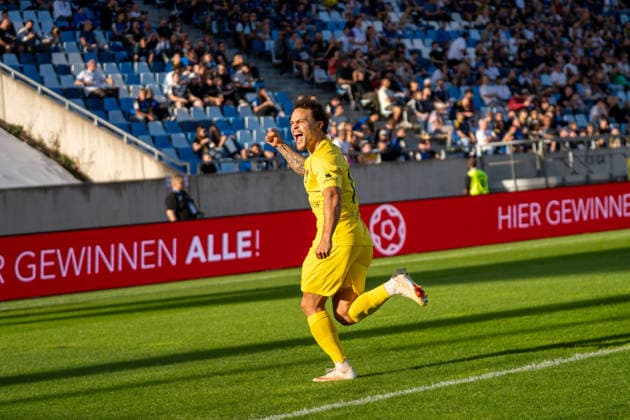 Niklas Pollex (SG Sonnenhof Großaspach, 18) jubelt nach dem 0:1 Treffer, 1. FC Saarbruecken vs. SG Sonnenhof Großaspach, Fussball, 3. Liga, 7. Spieltag, 19.09.2026, DFB regulations prohibit any use of photographs as image sequences and or quasi-video Saarbruecken Saarland Deutschland