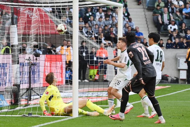Danny da Costa (Mainz 05), re., erzielt das Tor zum 2:4 19.09.2026, Fussball 1. Bundesliga, Saison 2026 2027, 4. Spieltag, Borussia Mönchengladbach - 1. FSV Mainz 05 DFL regulations prohibit any use of photographs as image sequences and or quasi-video Moenchengladbach Ista-Borussia-Park Nordrhein Westfalen Deutschland