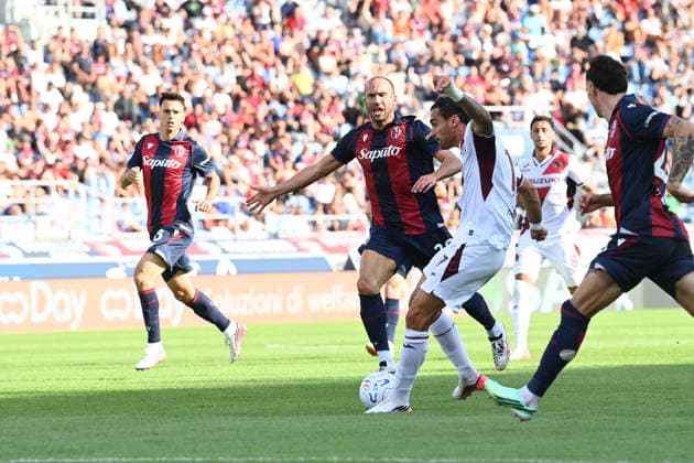 IPA88714894 - Sandro Kulenovic (Torino FC) scoring a goal during the Bologna FC vs. Torino FC Italian Serie A soccer match in Bologna, Italy, on September 19, 2026  Copyright: xGianlucaxRicci IPAxSportx xx IPA88714894