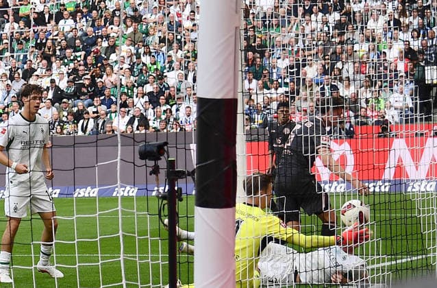 19.09.2026, xhbx, Fussball 1.Bundesliga, Borussia Moenchengladbach - 1.FSV Mainz 05 v.l. Goal scored, Tor zum 2:3 durch Eric Martel (FSV Mainz 05) (DFL DFB REGULATIONS PROHIBIT ANY USE OF PHOTOGRAPHS as IMAGE SEQUENCES and or QUASI-VIDEO) Moenchengladbach