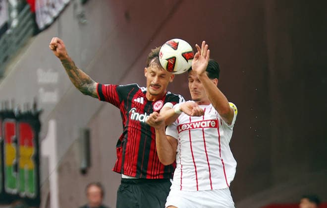 19.09.2026, xovx, Fußball Fußball Bundesliga, Eintracht Frankfurt - SC Freiburg v.l. Kopfballduell zwischen Robin Koch (Eintracht Frankfurt) und Igor Matanovic (SC Freiburg) (DFL DFB REGULATIONS PROHIBIT ANY USE OF PHOTOGRAPHS as IMAGE SEQUENCES and or QUASI-VIDEO) emspor Frankfurt