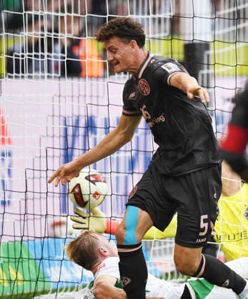 19.09.2026, xophax, Fussball 1.Bundesliga.DFL.Fußball. Bor.Mönchengladbach gegen 1.FSV Mainz 05. Eric Martel ( Mainz 05 ) erzielt das 3 zu 2 für Mainz. (DFL DFB REGULATIONS PROHIBIT ANY USE OF PHOTOGRAPHS as IMAGE SEQUENCES and or QUASI-VIDEO) Mönchengladbach