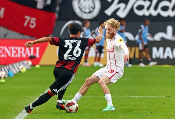 19.09.2026, xovx, Fußball Fußball Bundesliga, Eintracht Frankfurt - SC Freiburg v.l. Keita Kosugi (Eintracht Frankfurt), Niklas Beste (SC Freiburg) (DFL DFB REGULATIONS PROHIBIT ANY USE OF PHOTOGRAPHS as IMAGE SEQUENCES and or QUASI-VIDEO) emspor Frankfurt