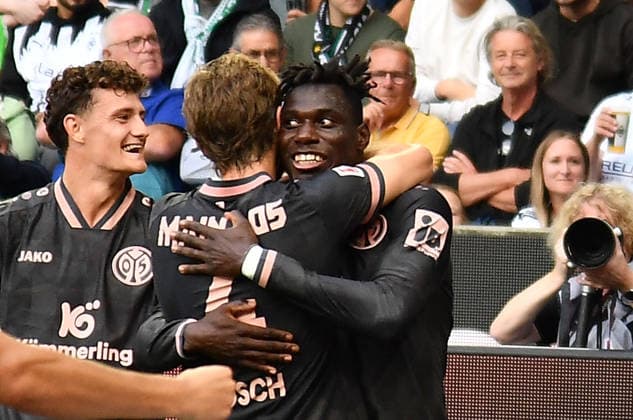 19.09.2026, xhbx, Fussball 1.Bundesliga, Borussia Moenchengladbach - 1.FSV Mainz 05 v.l. Torjubel, Goal celebration, celebrate the goal 22:4 durch Danny da Costa (FSV Mainz 05) (DFL DFB REGULATIONS PROHIBIT ANY USE OF PHOTOGRAPHS as IMAGE SEQUENCES and or QUASI-VIDEO) Moenchengladbach