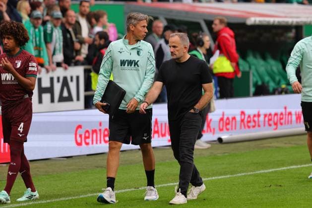 19.09.26, GER, Fussball, 1.FBL Männer, 4. Spieltag, Saison2026 2027, SV Werder Bremen vs. FC Augsburg Spielende Endstand 3:2. Co-Trainer Frank Fröhling Frank Froehling (FC Augsburg) und Trainer Manuel Baum (FC Augsburg) Bremen Weserstadion Bremen Germany Copyright: xnordphotoxGmbHx xTauchnitzx