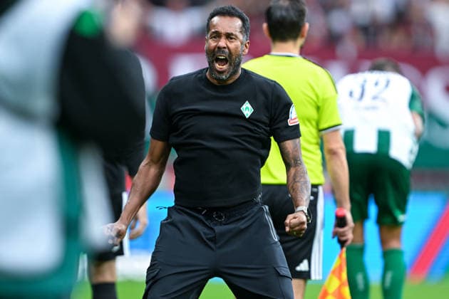 1. Bundesliga: SV Werder Bremen - FC Augsburg am 19.09.2026 im Weserstadion in Bremen Schlußjubel Schlussjubel. Trainer Daniel Thioune (Bremen) jubelt nach dem Sieg.