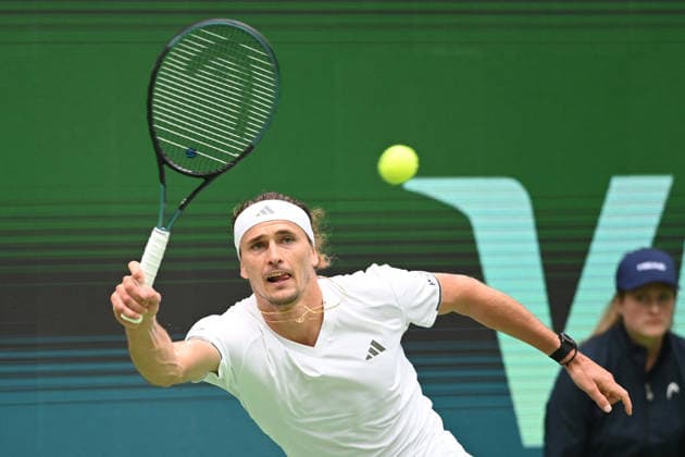Alexander ZVEREV (GER) Aktion, match1: Alexander ZVEREV (GER) - Matej DODIC (CRO) Deutschland (GER) - Kroatien (CRO) Tennis Davis Cup Qualifiers Round 2 am 19.09.2026 in der Heristo Arena Halle Westfalen, Deutschland. Â
