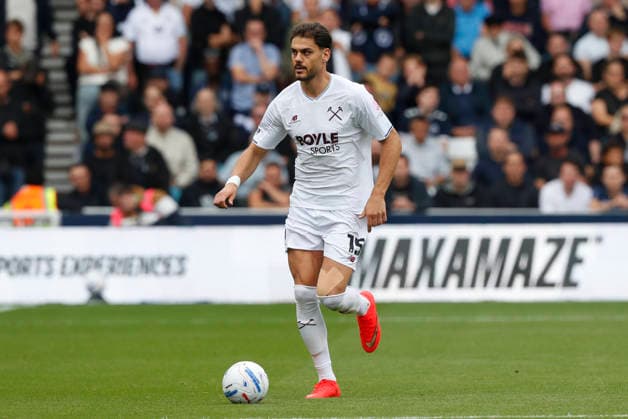 Millwall v West Ham United Sky Bet Championship Konstantinos Mavropanos of West Ham United in action during the Sky Bet Championship match at The Den, London 19 09 2026 UK Newspapers OUT Copyright: xPaulxChestertonx FIL-23973-0296
