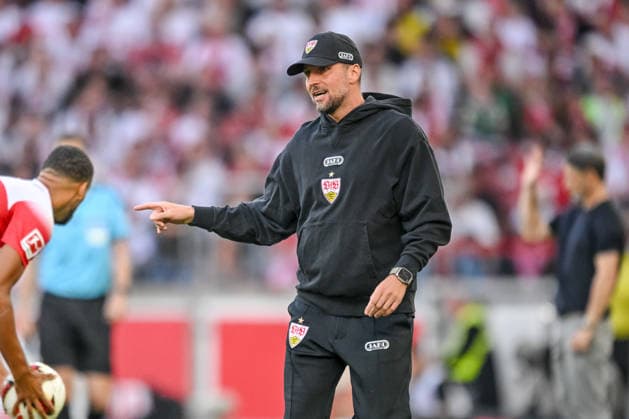 Trainer Sebastian Hoeness (VfB Stuttgart) gestikuliert, gestik waehrend des spiels der 1. Bundesliga zwischen VfB Stuttgart und Borussia Dortmund, MHPArena am 19. September 2026 in Stuttgart, Deutschland. (Foto von Harry Langer DeFodi Images) +++ Trainer Sebastian Hoeness (VfB Stuttgart) gestures during the Bundesliga match between VfB Stuttgart and Borussia Dortmund at MHPArena on September 19, 2026 in Stuttgart, Germany. (Photo by Harry Langer DeFodi Images) DFB DFL REGULATIONS PROHIBIT ANY USE OF PHOTOGRAPHS AS IMAGE SEQUENCES AND OR QUASI-VIDEO. (Photo by Harry Langer DeFodi Images) DFB DFL REGULATIONS PROHIBIT ANY USE OF PHOTOGRAPHS AS IMAGE SEQUENCES AND OR QUASI-VIDEO. -