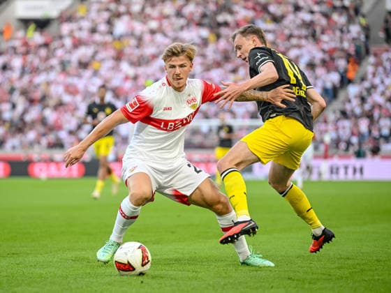 Finn Jeltsch (VfB Stuttgart) und Maximilian Beier (Borussia Dortmund) im Zweikampf waehrend des spiels der 1. Bundesliga zwischen VfB Stuttgart und Borussia Dortmund, MHPArena am 19. September 2026 in Stuttgart, Deutschland. (Foto von Harry Langer DeFodi Images) +++ Finn Jeltsch (VfB Stuttgart) und Maximilian Beier (Borussia Dortmund) battle for the ball during the Bundesliga match between VfB Stuttgart and Borussia Dortmund at MHPArena on September 19, 2026 in Stuttgart, Germany. (Photo by Harry Langer DeFodi Images) DFB DFL REGULATIONS PROHIBIT ANY USE OF PHOTOGRAPHS AS IMAGE SEQUENCES AND OR QUASI-VIDEO. (Photo by Harry Langer DeFodi Images) DFB DFL REGULATIONS PROHIBIT ANY USE OF PHOTOGRAPHS AS IMAGE SEQUENCES AND OR QUASI-VIDEO. -