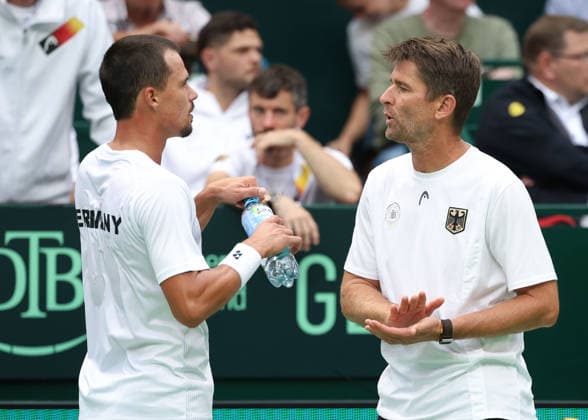 Team Germany, Captain Michael Kohlmann,Daniel Altmaier, Davis Cup Germany vs. Croatia, Heristo Arena, Halle Westf., Germany Tennis - Davis Cup 20026 - - Heristo Arena - Halle West - Northrhine Westphalia - Germany - 19 September 2026. Copyright: xJuergenxHasenkopfx