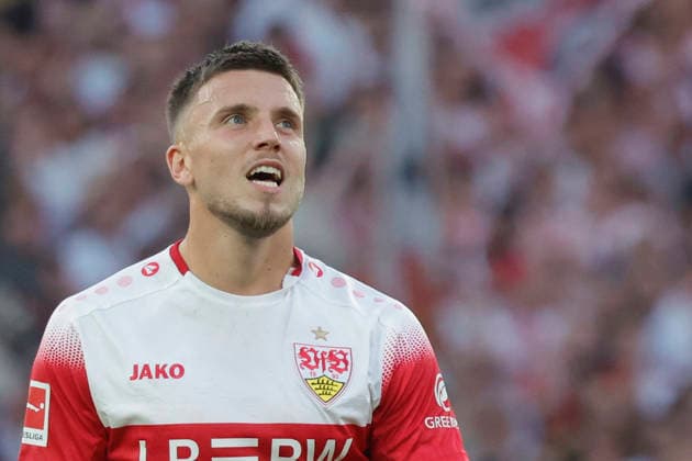 Im Bild: Enttaeuschung bei Ermedin Demirovic (VfB Stuttgart, 9) 19.09.2026, VfB Stuttgart - Borussia Dortmund, 1. Bundesliga, 4. Spieltag, Deutschland, Stuttgart, MHP Arena, DFL REGULATIONS PROHIBIT ANY USE OF PHOTOGRAPHS AS IMAGE SEQUENCES AND OR QUASI-VIDEO. Copyright: HMBxMedia xJulienxBecker