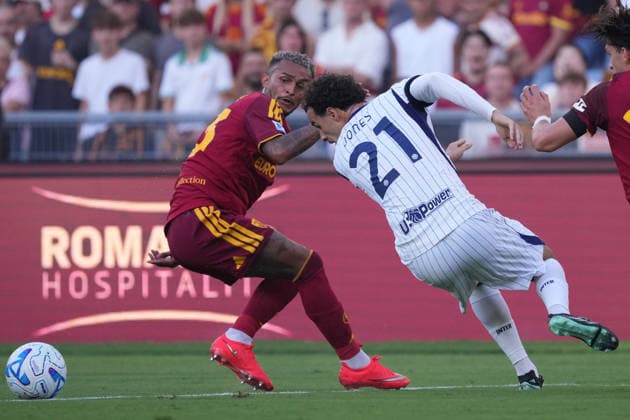 Inter Milan s Curtis Jones Roma™s Wesley during the Serie A EniLive soccer match between Roma and Inter at the Rome s Olympic stadium, Italy - Saturday September 19, 2026 - Soccer ( Photo by Alfredo Falcone LaPresse )  Copyright: xAlfredoxFalcone LaPressex
