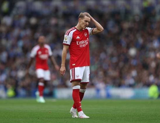 Premier League - Brighton & Hove Albion v Arsenal BRIGHTON, ENGLAND, SEPTEMBER 19: Martin Odegaard of Arsenal looks disappointed & dejected during The Premier League match between Brighton & Hove Albion v Arsenal at the AMEX Stadium, Brighton, England, on September 19. (Photo by Daniel Weir) Brighton AMEX Stadium England Copyright: xDanielxWeir SportsxPressxPhotox Sportspressphoto_SPR234922