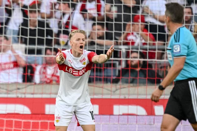 Chris Fuehrich (VfB Stuttgart) gestikuliert, gestik waehrend des spiels der 1. Bundesliga zwischen VfB Stuttgart und Borussia Dortmund, MHPArena am 19. September 2026 in Stuttgart, Deutschland. (Foto von Harry Langer DeFodi Images) +++ Chris Fuehrich (VfB Stuttgart) gestures during the Bundesliga match between VfB Stuttgart and Borussia Dortmund at MHPArena on September 19, 2026 in Stuttgart, Germany. (Photo by Harry Langer DeFodi Images) DFB DFL REGULATIONS PROHIBIT ANY USE OF PHOTOGRAPHS AS IMAGE SEQUENCES AND OR QUASI-VIDEO. (Photo by Harry Langer DeFodi Images) DFB DFL REGULATIONS PROHIBIT ANY USE OF PHOTOGRAPHS AS IMAGE SEQUENCES AND OR QUASI-VIDEO. -