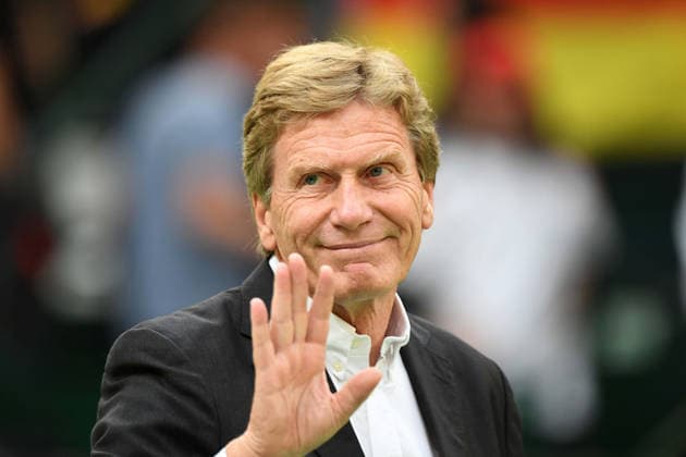 Dietloff von ARNIM, Praesident Deutscher Tennis-Bund DTB, Ehrung fuer Alexander ZVEREV (GER) fuer seinen Sieg bei den US Open, Deutschland (GER) - Kroatien (CRO) Tennis Davis Cup Qualifiers Round 2 am 19.09.2026 in der Heristo Arena Halle Westfalen, Deutschland. Â