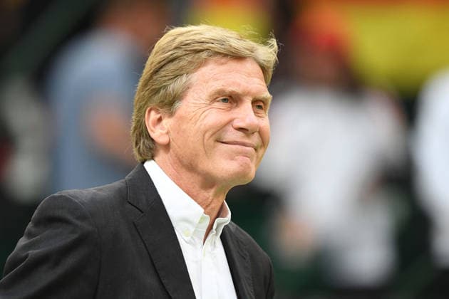 Dietloff von ARNIM, Praesident Deutscher Tennis-Bund DTB, Ehrung fuer Alexander ZVEREV (GER) fuer seinen Sieg bei den US Open, Deutschland (GER) - Kroatien (CRO) Tennis Davis Cup Qualifiers Round 2 am 19.09.2026 in der Heristo Arena Halle Westfalen, Deutschland. Â