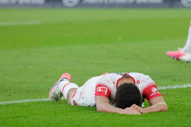 Im Bild: Enttaeuschung bei Bilal El Khannouss (VfB Stuttgart, 11) 19.09.2026, VfB Stuttgart - Borussia Dortmund, 1. Bundesliga, 4. Spieltag, Deutschland, Stuttgart, MHP Arena, DFL REGULATIONS PROHIBIT ANY USE OF PHOTOGRAPHS AS IMAGE SEQUENCES AND OR QUASI-VIDEO. Copyright: HMBxMedia xJulienxBecker