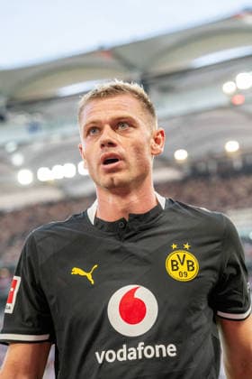 19.09.2026, xdaymx, Fussball 1.Bundesliga, VfB Stuttgart - Borussia Dortmund. Julian Ryerson (Borussia Dortmund) (DFL DFB REGULATIONS PROHIBIT ANY USE OF PHOTOGRAPHS as IMAGE SEQUENCES and or QUASI-VIDEO) Stuttgart