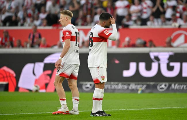 Deniz Undav VfB Stuttgart (26) Chris Fuehrich VfB Stuttgart (10) Enttaeuschung enttaeuscht nach vergebener Torchance Gestik Geste nach fehlerhaften Abspiel von Ermedin Demirovic VfB Stuttgart (09) (nicht im Bild) VfB Stuttgart vs Borussia Dortmund BVB 19.09.2026 DFL REGULATIONS PROHIBIT ANY USE OF PHOTOGRAPHS AS IMAGE SEQUENCES AND OR QUASI-VIDEO VfB Stuttgart vs Borussia Dortmund BVB