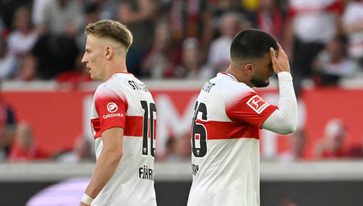 Deniz Undav VfB Stuttgart (26) Chris Fuehrich VfB Stuttgart (10) Enttaeuschung enttaeuscht nach vergebener Torchance Gestik Geste nach fehlerhaften Abspiel von Ermedin Demirovic VfB Stuttgart (09) (nicht im Bild) VfB Stuttgart vs Borussia Dortmund BVB 19.09.2026 DFL REGULATIONS PROHIBIT ANY USE OF PHOTOGRAPHS AS IMAGE SEQUENCES AND OR QUASI-VIDEO VfB Stuttgart vs Borussia Dortmund BVB