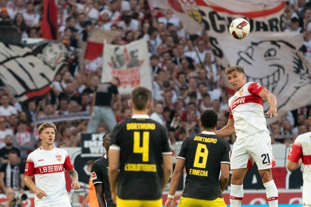 Grischa Prömel (VfB Stuttgart, 21) am Ball, GER, VfB Stuttgart vs. Borussia Dortmund, Fussball, 1. Bundesliga, 4. Spieltag, Spielzeit 2026 2027, 19.09.2026, DFL REGULATIONS PROHIBIT ANY USE OF PHOTOGRAPHS AS IMAGE SEQUENCES AND OR QUASI-VIDEO, GER, VfB Stuttgart vs. Borussia Dortmund, Fussball, 1. Bundesliga, 4. Spieltag, Spielzeit 2026 2027, 19.09.2026, Stuttgart Copyright: xEibner-Pressefoto EdwardxCheungx EP_ECG