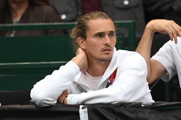 Alexander ZVEREV (GER) beobachtet das Spiel match2: Daniel ALTMAIER (GER) - Dino PRIZMIC (CRO) Deutschland (GER) - Kroatien (CRO) Tennis Davis Cup Qualifiers Round 2 am 19.09.2026 in der Heristo Arena Halle Westfalen, Deutschland. Â
