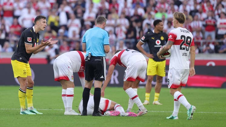 19.09.2026, Deutschland, Stuttgart, Fußball Bundesliga, VfB Stuttgart vs. Borussia Dortmund, Nico Schlotterbeck (Dortmund)