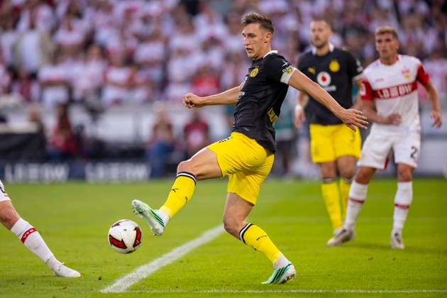 19.09.2026, Fussball, 4. Spieltag der 1. Fussball Bundesliga, VfB Stuttgart - Borussia Dortmund. Nico Schlotterbeck (Borussia Dortmund). Stuttgart MHP Arena Baden-Württemberg Deutschland xRHR-FOTO DEx Copyright: DennisxEwert RHR-FOTOx RHR-FOTO DE