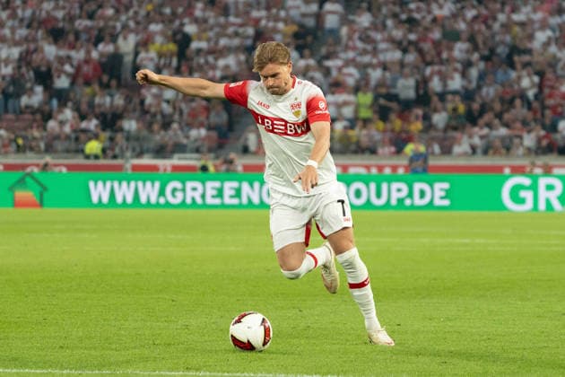 Torschuss Maximilian Mittelstädt (VfB Stuttgart, 07), GER, VfB Stuttgart vs. Borussia Dortmund, Fussball, 1. Bundesliga, 4. Spieltag, Spielzeit 2026 2027, 19.09.2026, DFL REGULATIONS PROHIBIT ANY USE OF PHOTOGRAPHS AS IMAGE SEQUENCES AND OR QUASI-VIDEO, GER, VfB Stuttgart vs. Borussia Dortmund, Fussball, 1. Bundesliga, 4. Spieltag, Spielzeit 2026 2027, 19.09.2026, Stuttgart Copyright: xEibner-Pressefoto EdwardxCheungx EP_ECG