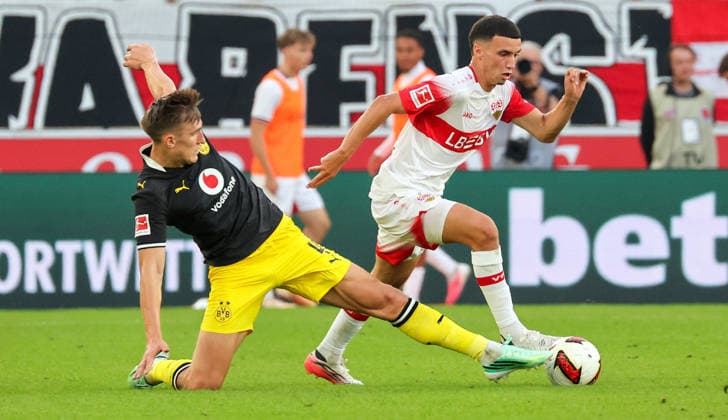 19.09.2026, Deutschland, Stuttgart, Fußball Bundesliga, VfB Stuttgart vs. Borussia Dortmund, v.l. Maximilian Beier (BVB), Bilal El Khanouss (VfB)