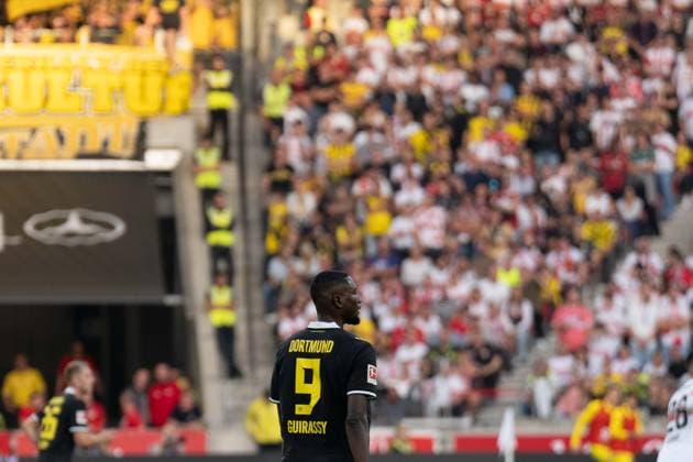 19.09.2026: Fußball: VfB Stuttgart - Borussia Dortmund, 4. Spieltag der 1. Bundesliga in der MHP Arena Serhou Guirassy (Borussia Dortmund, 9) in der MHP Arena WICHTIGER HINWEIS: Gemäß den Vorgaben der DFL und des DFB ist es untersagt, in dem Stadion und oder vom Spiel angefertigte Fotoaufnahmen in Form von Sequenzbildern und oder videoähnlichen Fotostrecken zu verwerten bzw. verwerten zu lassen. Copyright: xJamesxZabelx