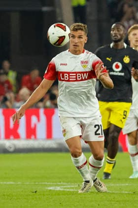 Grischa Prömel, Promel (VfB Stuttgart, 21) am Ball , Deutschland, Fussball, 1. Bundesliga, 4.Spieltag, 2026 2027, VfB Stuttgart vs. Borussia Dortmund, 19.09.2026, Stuttgart MHP Arena Deutschland Copyright: xGrantxHubbsx