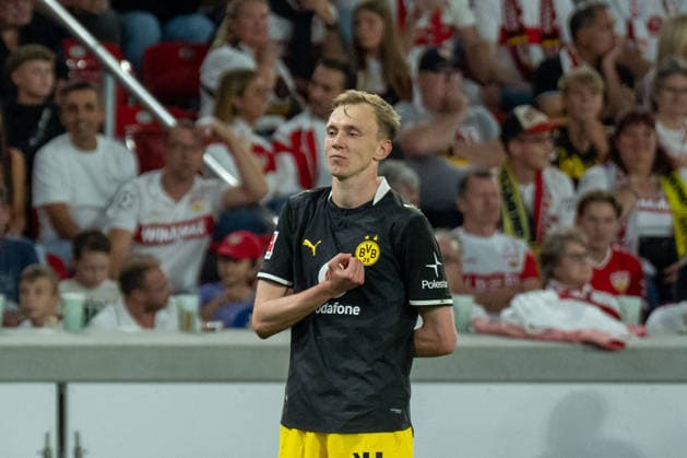 19.09.2026: Fußball: VfB Stuttgart - Borussia Dortmund, 4. Spieltag der 1. Bundesliga in der MHP Arena Torjubel Maximilian Beier (Borussia Dortmund, 14) nach seinem Treffer zum 1:0 für Dortmund WICHTIGER HINWEIS: Gemäß den Vorgaben der DFL und des DFB ist es untersagt, in dem Stadion und oder vom Spiel angefertigte Fotoaufnahmen in Form von Sequenzbildern und oder videoähnlichen Fotostrecken zu verwerten bzw. verwerten zu lassen. Copyright: xJamesxZabelx